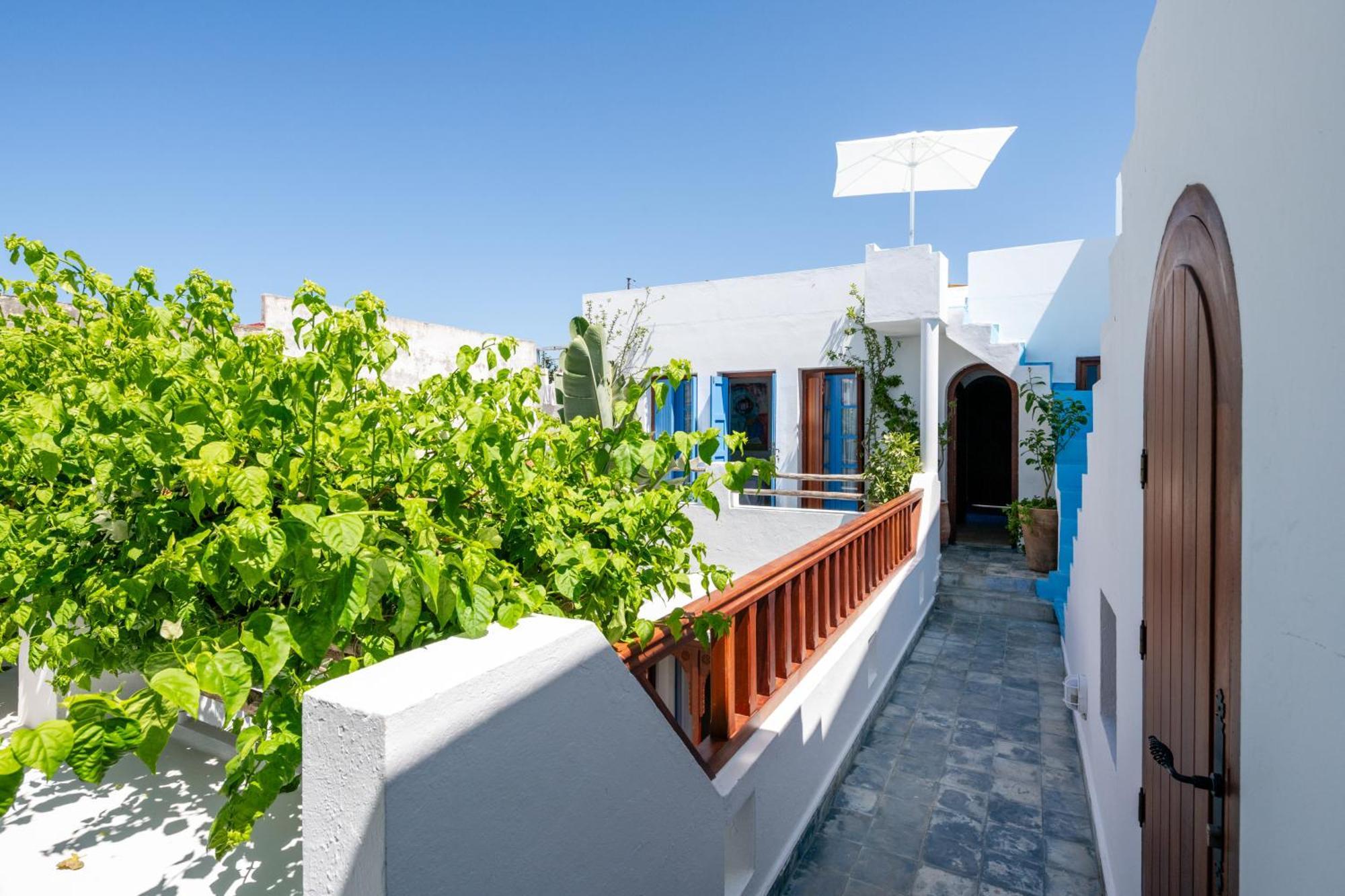 Riad Asilah 32 Bagian luar foto
