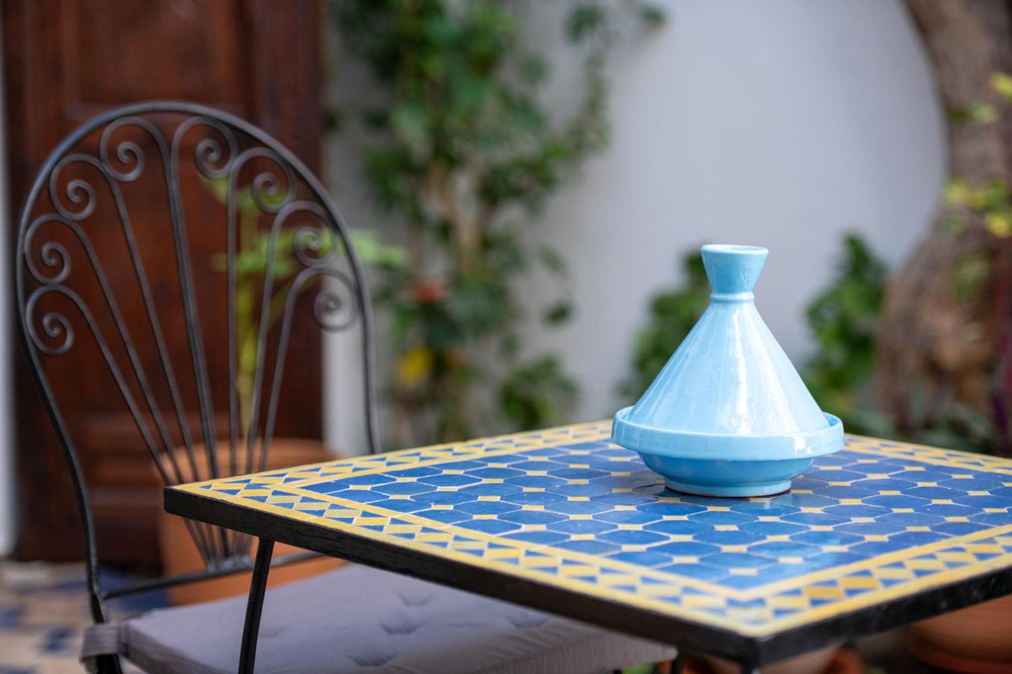 Riad Asilah 32 Bagian luar foto