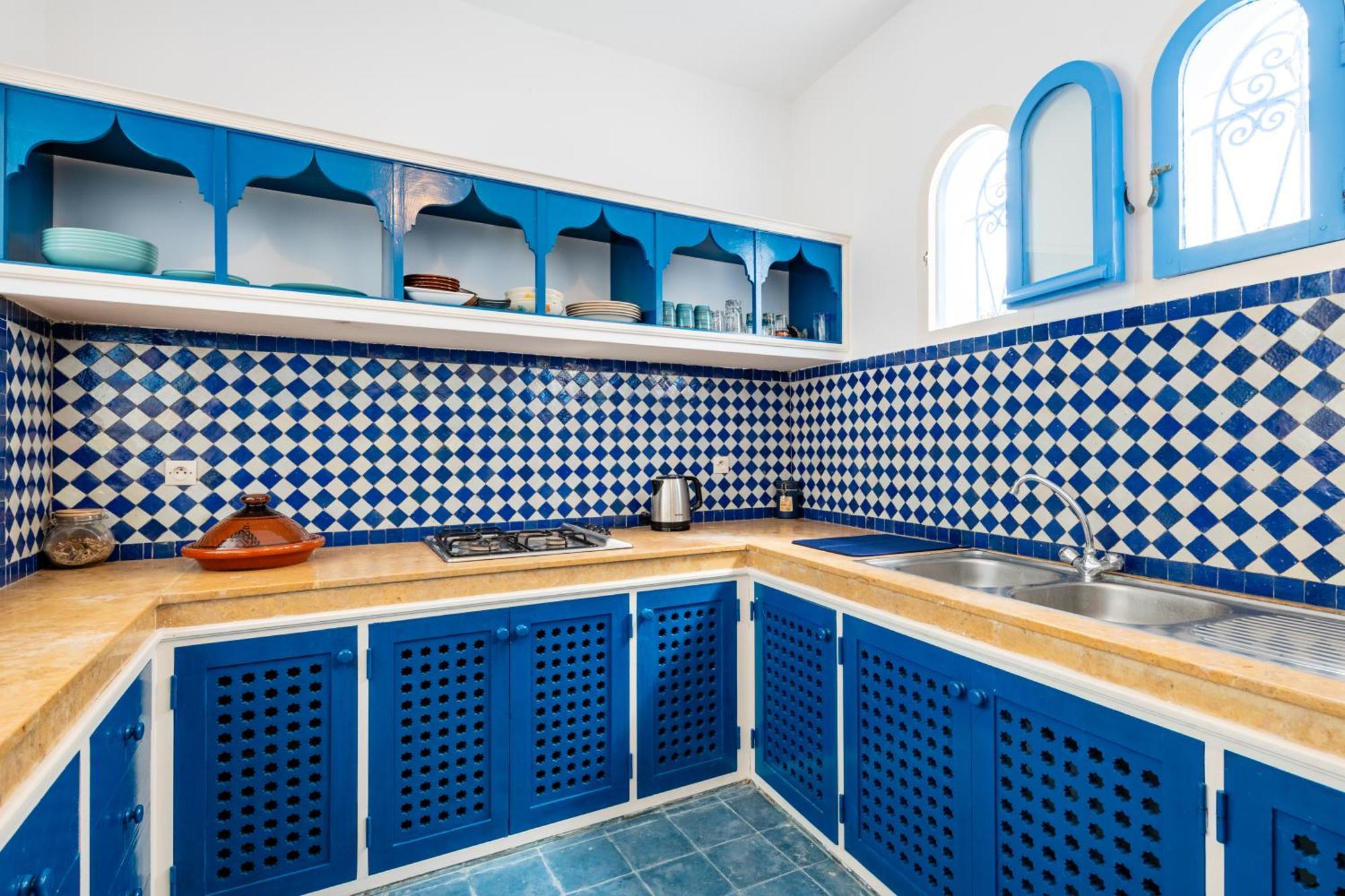 Riad Asilah 32 Bagian luar foto