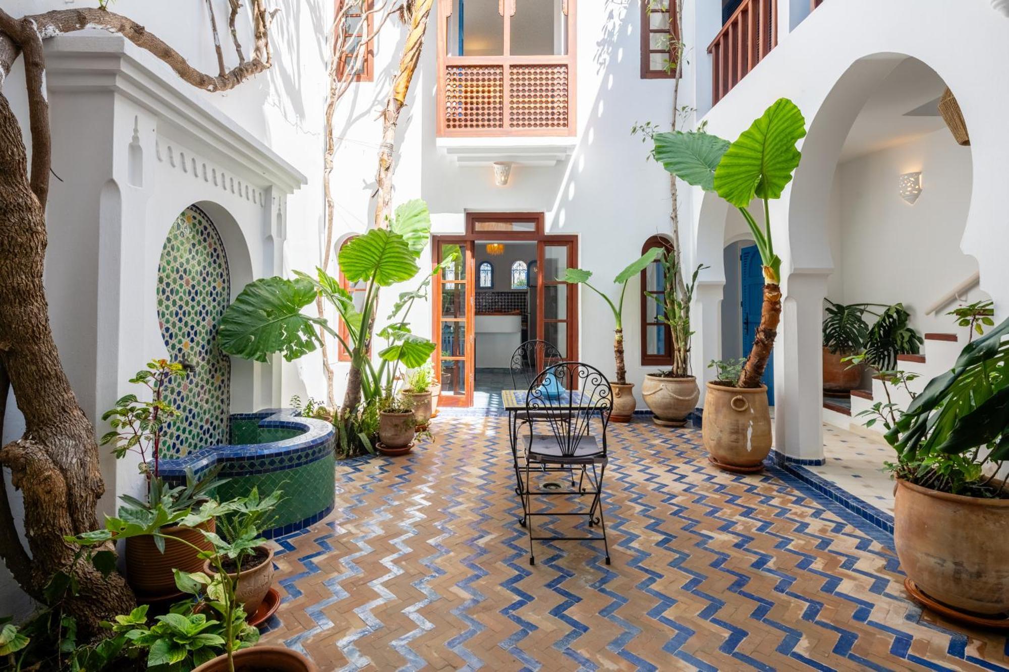 Riad Asilah 32 Bagian luar foto