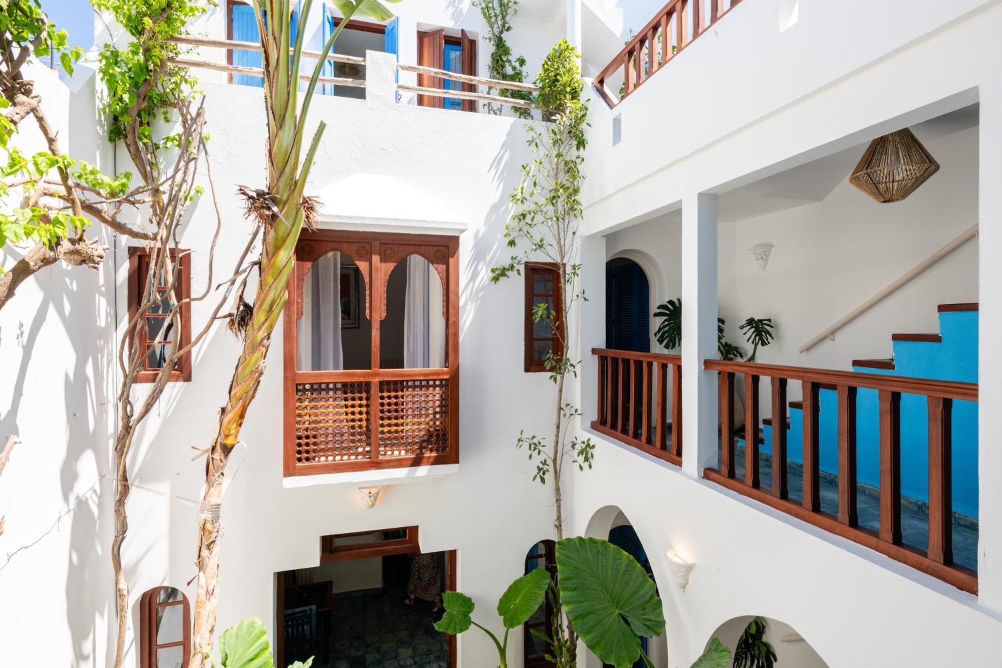 Riad Asilah 32 Bagian luar foto