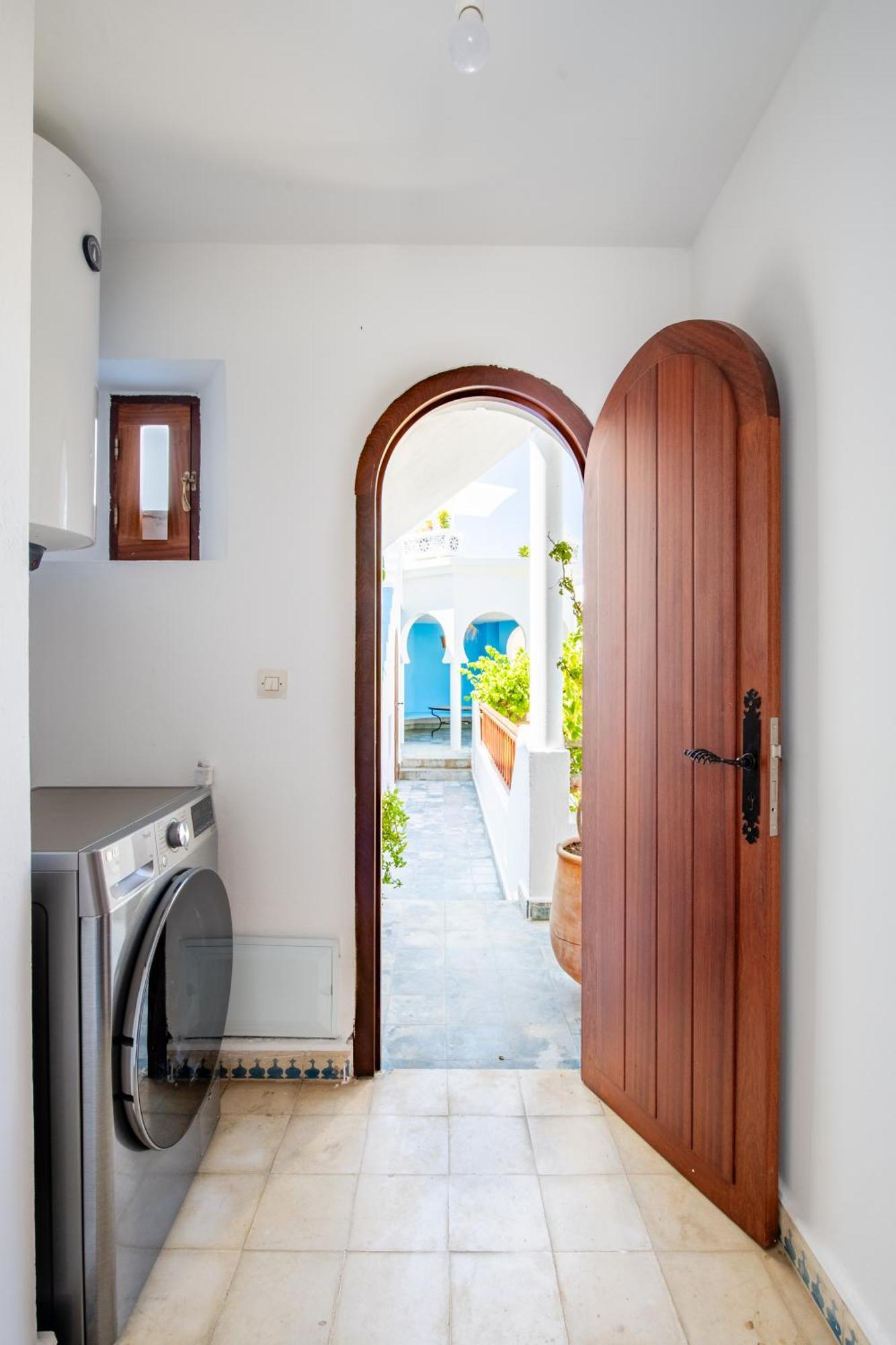 Riad Asilah 32 Bagian luar foto