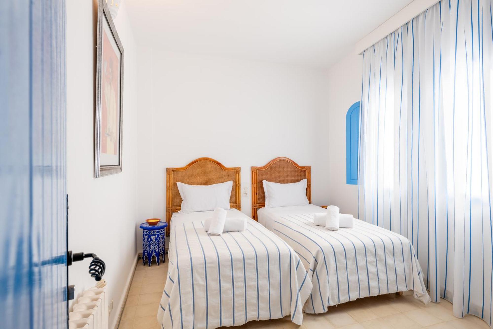 Riad Asilah 32 Bagian luar foto